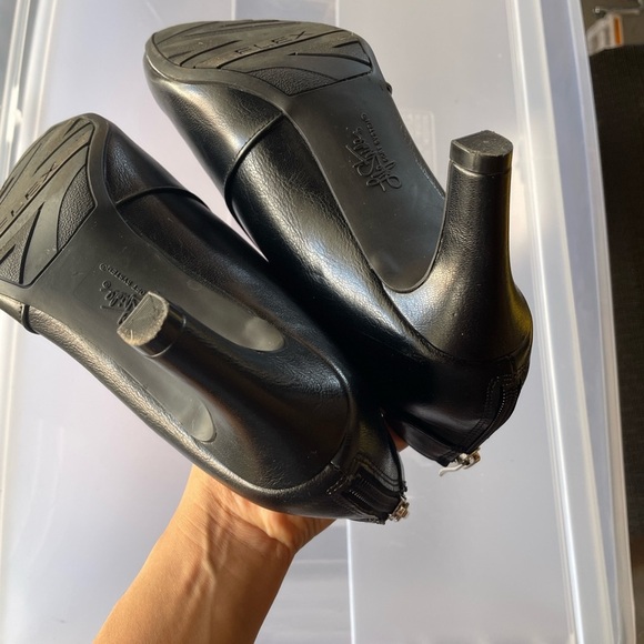 Life Stride Black Ankle Booties women size 7 - Picture 8 of 9